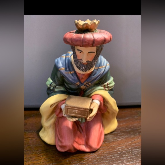 Vtg O'well Christmas Nativity Figurine Wiseman 8" Handpainted Bisque Porcelain - Picture 4 of 8